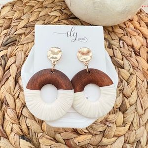 New Natural Raffia and Wooden Dangle Earrings | Boho | Lightweight | Boutique